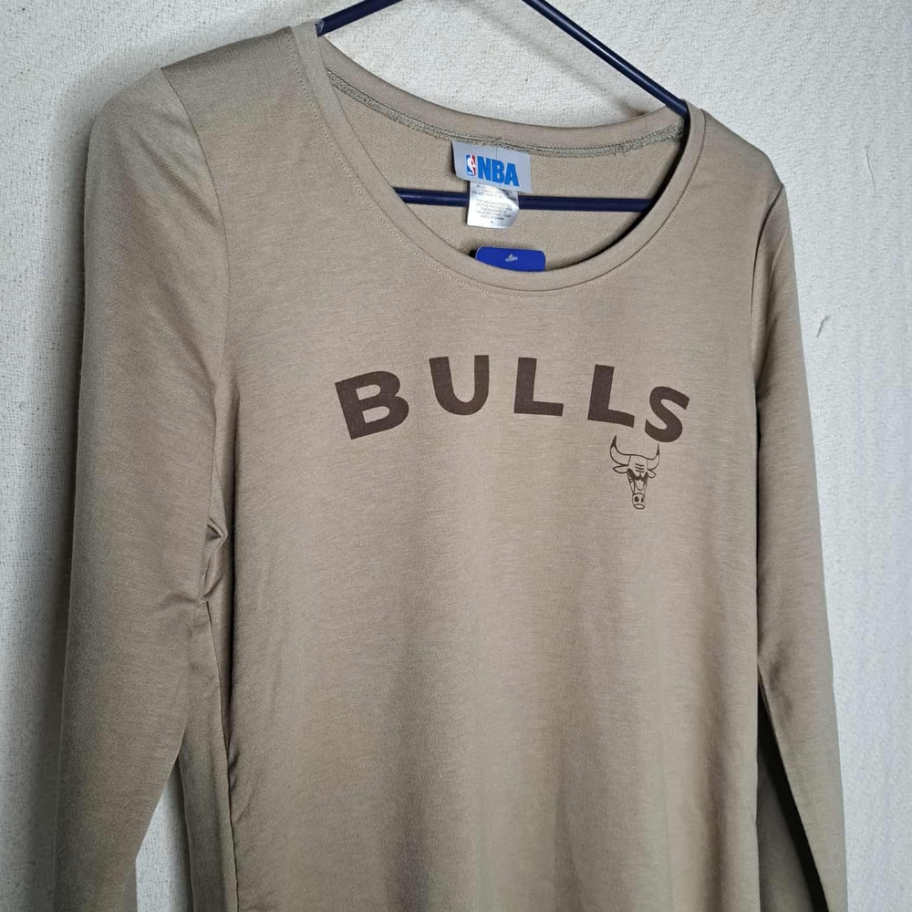 NBA Bulls Tan Long Sleeve Tee